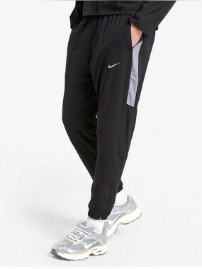Nike Woven Track Pants
